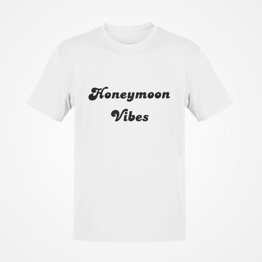 Camiseta Honeymoon Vibes (texto negro)